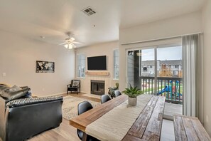 Smart TV, Hulu, servicios de streaming y videoteca 