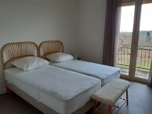 3 chambres, fer et planche à repasser, Wi-Fi