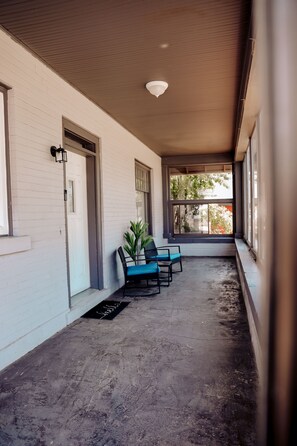 Exterior detail - Heart of provo, 4 min to I-15, BYU, UVU, ski slopes (Provo)