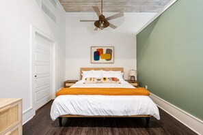 2 bedrooms, desk, iron/ironing board, travel cot