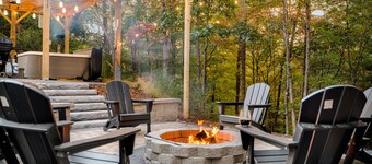 The Hideaway l 4 BR l Hot Tub l Fire Pit l Game Room l .5 miles to Bryce Resort