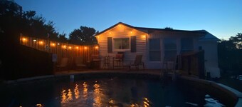 Relaxing Home w/ Private Pool near NRG National Park ☀️🏖 (Family/pet  Friendly)