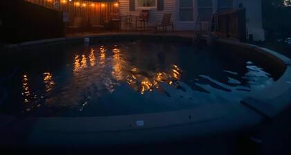 Relaxing Home w/ Private Pool near NRG National Park ☀️🏖 (Family/pet Friendly)