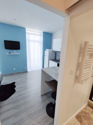 Interior - Cosy new apartment 2 steps from the station and port (Rochefort)