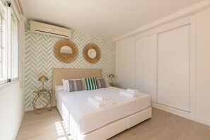 1 chambre, fer et planche à repasser, accès au Wi-Fi (inclus)
