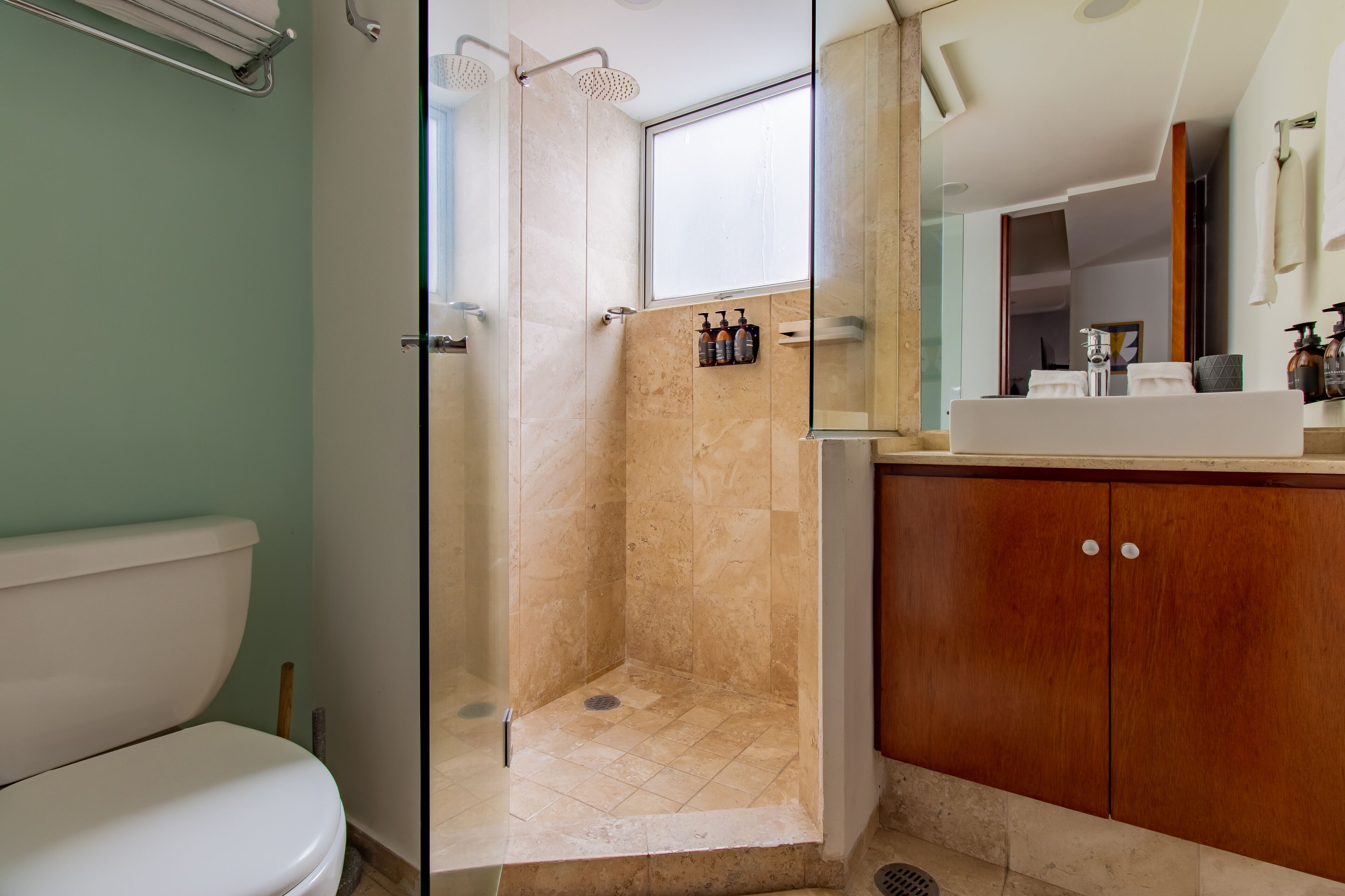 Appartamento Premium, balcone, al piano terra (102) | Bagno | Doccia, asciugamani