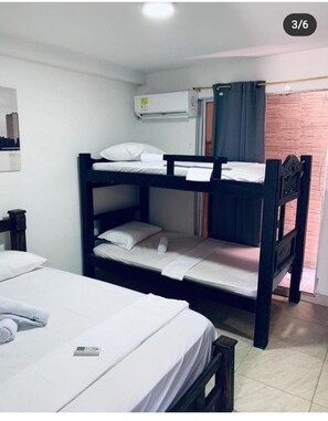 2 chambres, fer et planche à repasser, accès au Wi-Fi (inclus)
