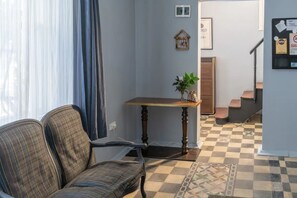 Living area - Garden Floor Flat in The Galata (Istanbul)