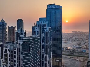 Exterior - SuperHost - Chic Apartment With Balcony Close to Burj Khalifa (Dubai)