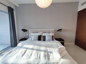 1 habitación, muebles diferentes, wifi gratis y ropa de cama 