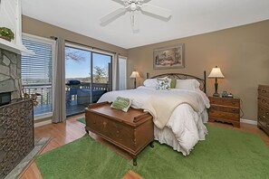1 bedroom, iron/ironing board, free WiFi, bed sheets - Stay directly above Toxaway Falls with breathtaking mountain views. (Lake Toxaway)