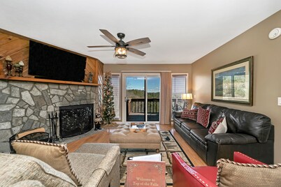 CONDO SITTING RIGHT ON TOP OF A WATERFALL AND MOUNTAIN VIEW!