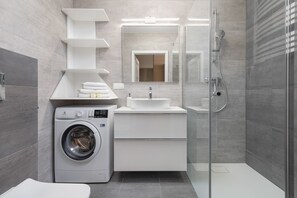 Deluxe-Apartment | Badezimmer