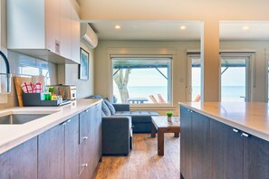 Cottage 16 - Detached 2 Storeys | Private kitchen | Full-sized fridge, microwave, oven, stovetop - Long Beach Resort (Wainfleet)