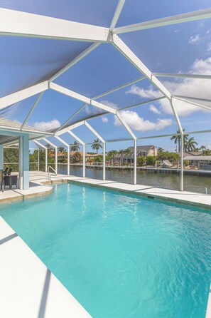 Pool - Stunning Waterfront Oasis: Pool & New Seawall (Marco Island)