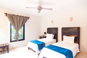 3 عدّة غرف نوم ومكواة/لوح كي وواي فاي مجانًا وملاءات أسرّة