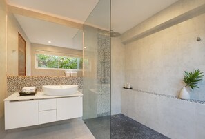 Villa | 6 sovrum och strykjärn/strykbräda