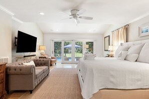 5 bedrooms, iron/ironing board, WiFi, bed sheets - Private Pool, Elevator, Golf Cart (fee), Golf Course view- 8 Hidden Green (Isle Of Palms)