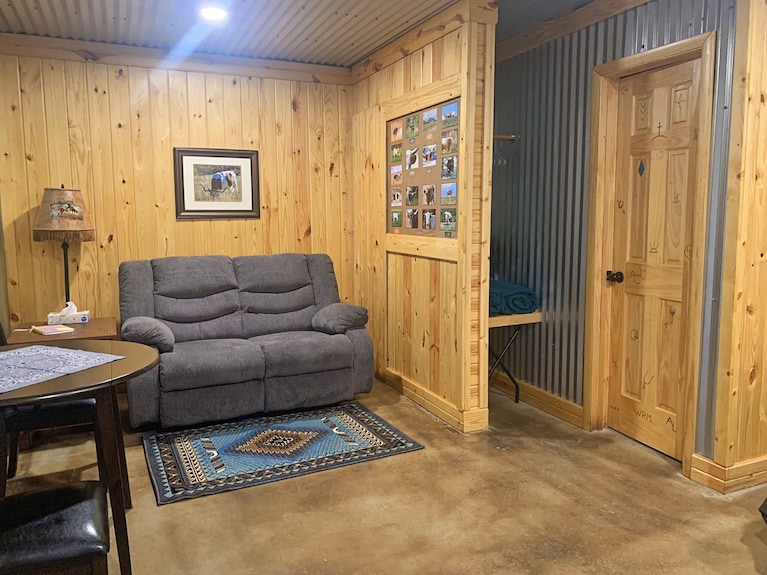 Saving The Longhorn Cabin Near Wichita Mountains Medicine Park Cache, Sleeps 2 - Oklahoma