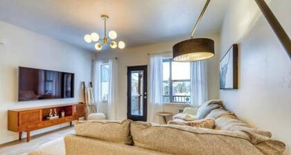 "Y Knot at 310" McCall Condo