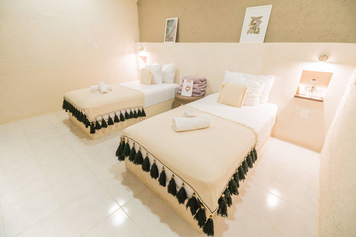 In-room safe, blackout curtains, free WiFi, bed sheets