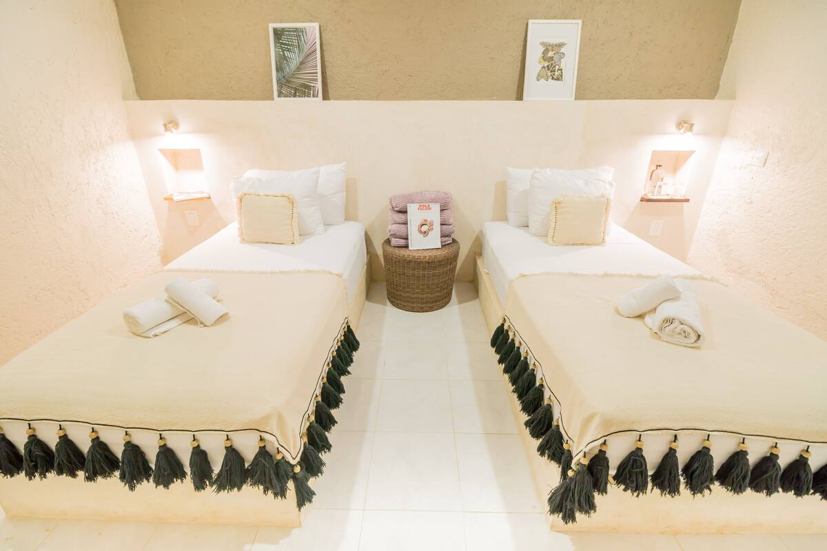 In-room safe, blackout curtains, free WiFi, bed sheets
