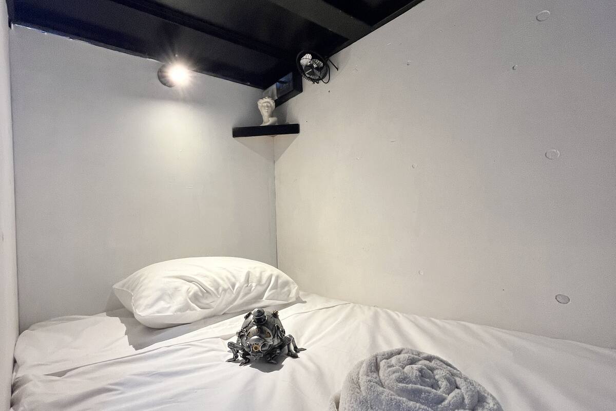 In-room safe, blackout curtains, free WiFi, bed sheets