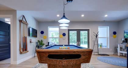 Wyandotte Way - Comfy and Fun, Fam-Friendly Suite