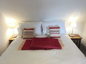 3 chambres, lit parapluie, Wi-Fi gratuit, draps fournis