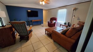 Smart TV - Tropic of Nitrox (Fort White)