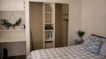1 bedroom, bed sheets