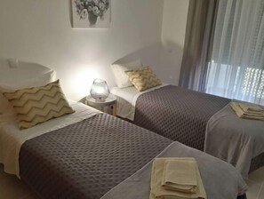 1 Schlafzimmer, Schreibtisch, Bügeleisen/Bügelbrett, kostenloses WLAN