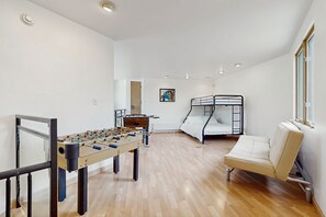 غرفة الألعاب