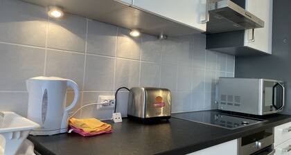 Spacious Flat 10 mins from Luxembourg airport Free Parking Top Customer Service