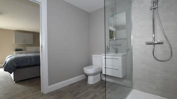 Luxury Suite, Ensuite (Ground floor suite) | Bathroom