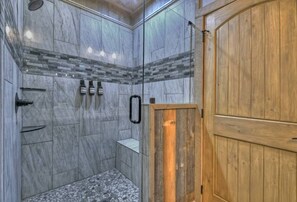 Shower, hair dryer, towels - Woodnest Retreat | $179 Off Your Stay! (Blue Ridge)