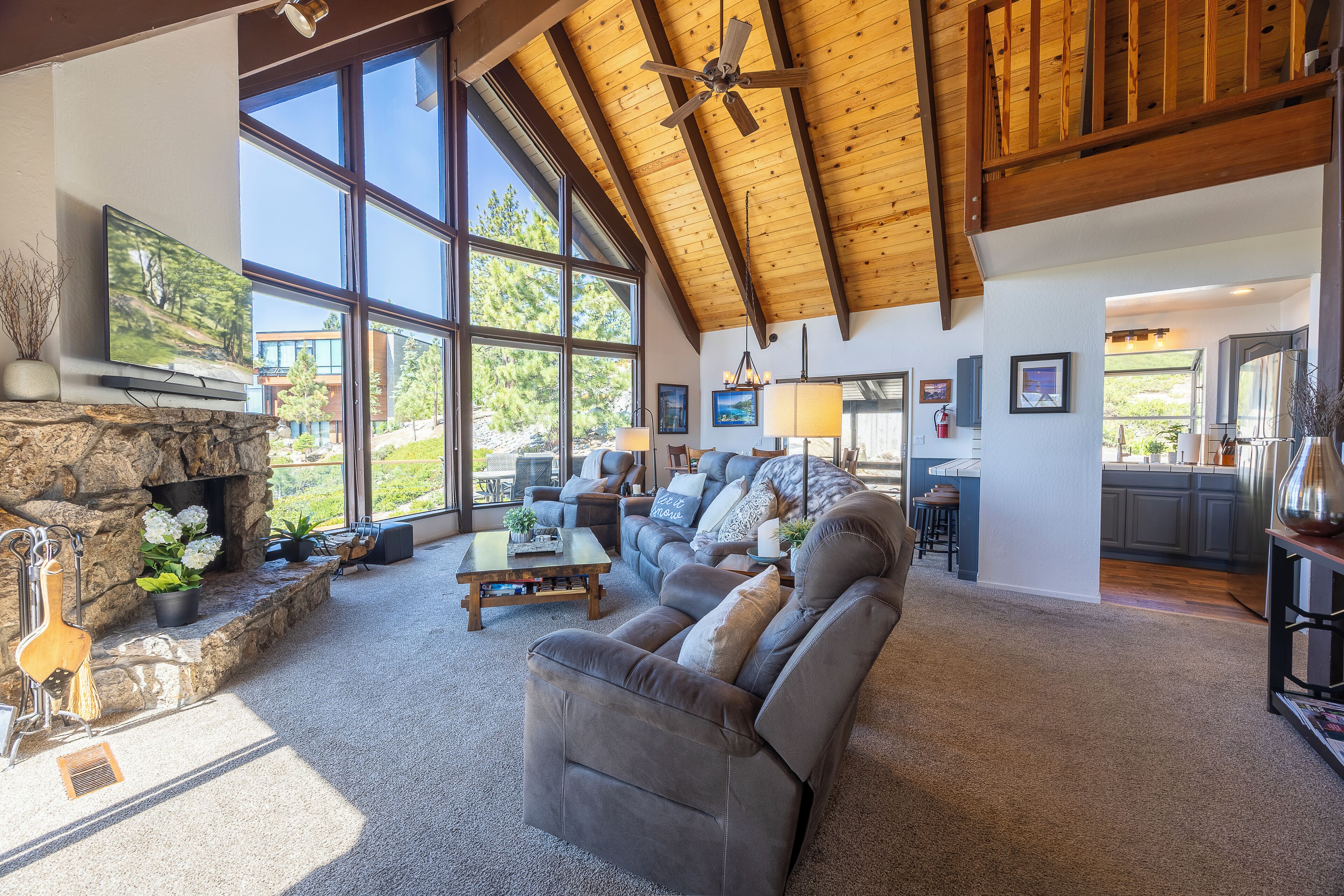 TV connectée, cheminée