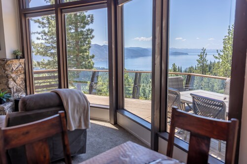 Amazing Lake Tahoe Views! In Incline Village, NV, Game Room for Family Fun!