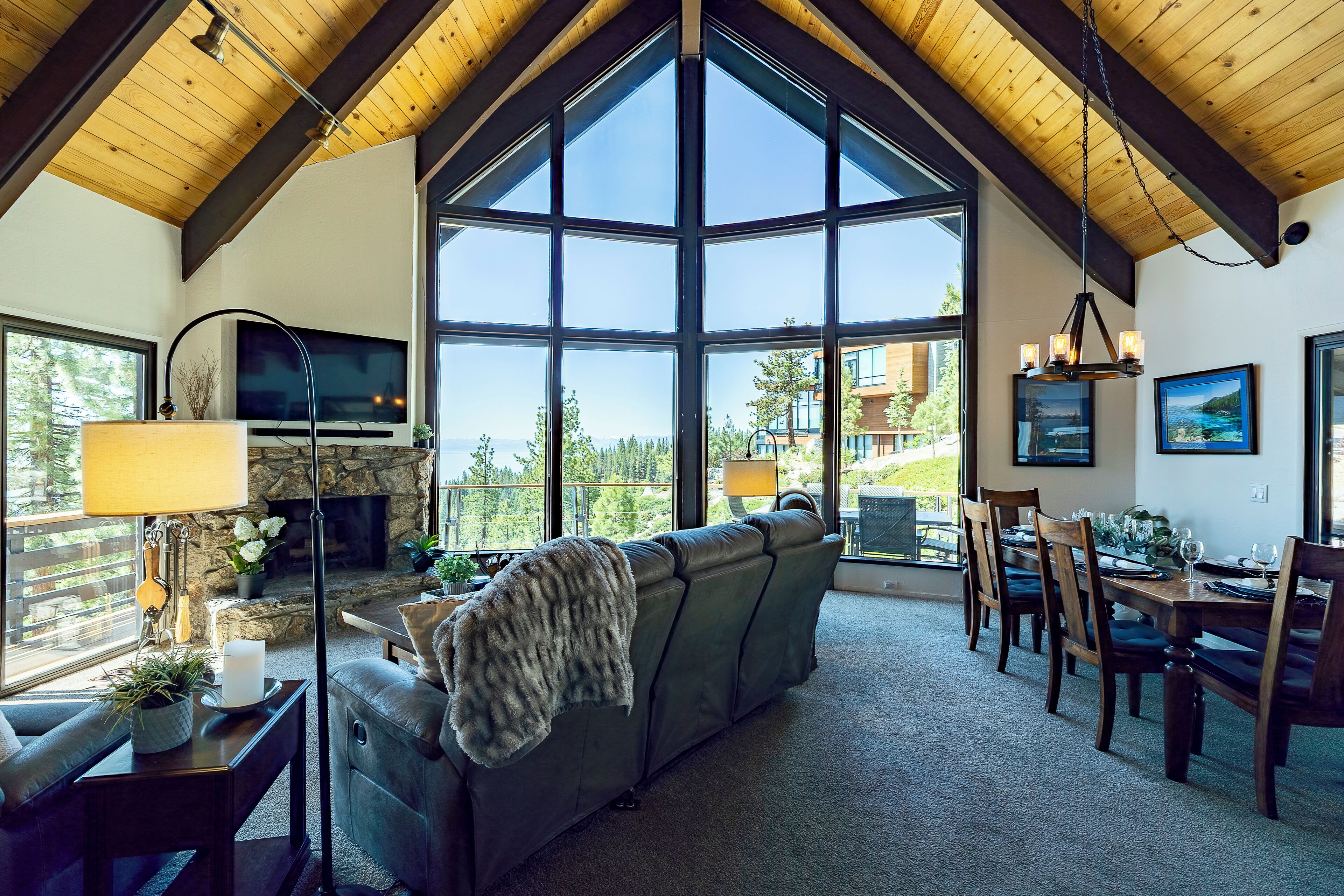 TV connectée, cheminée