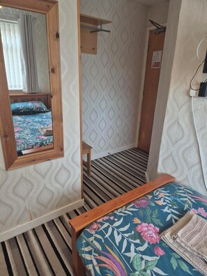 Standaard Twin kamer | Individueel gedecoreerd, individueel gemeubileerd, gratis wifi