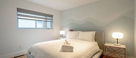 3 bedrooms, iron/ironing board, free WiFi, bed sheets