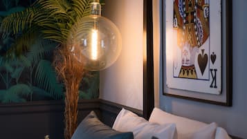 Appartement Deluxe, salle de bains attenante, vue cour intérieure | 1 chambre