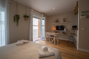 1 chambre, fer et planche à repasser, Wi-Fi, draps fournis