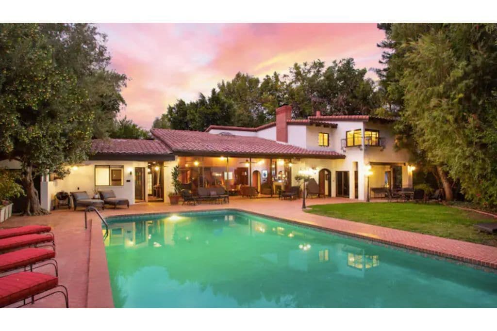 Celebrity Star Studded Private Villa with Pool