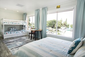 3 bedrooms, desk, iron/ironing board, free WiFi - 🌅 Madeira Bay Resort #200 – Spacious Marina-View Retreat for Families & Groups (Madeira Beach)