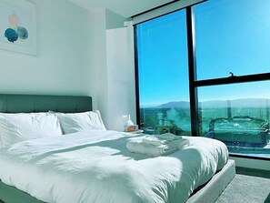 2 chambres, rideaux occultants, fer et planche à repasser, Wi-Fi gratuit