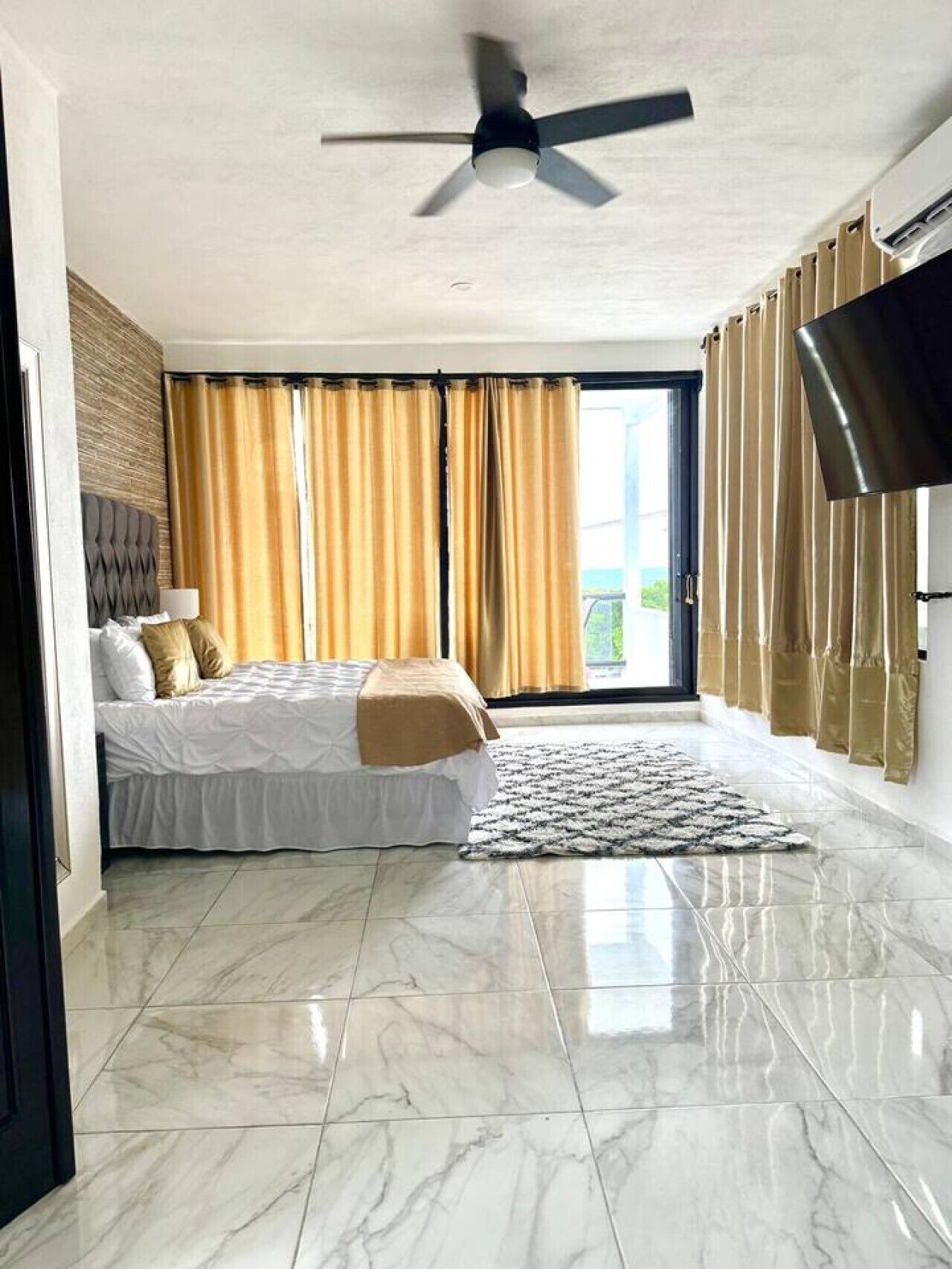 2 多间卧室、办公桌、熨斗/熨衣板、免费 WiFi