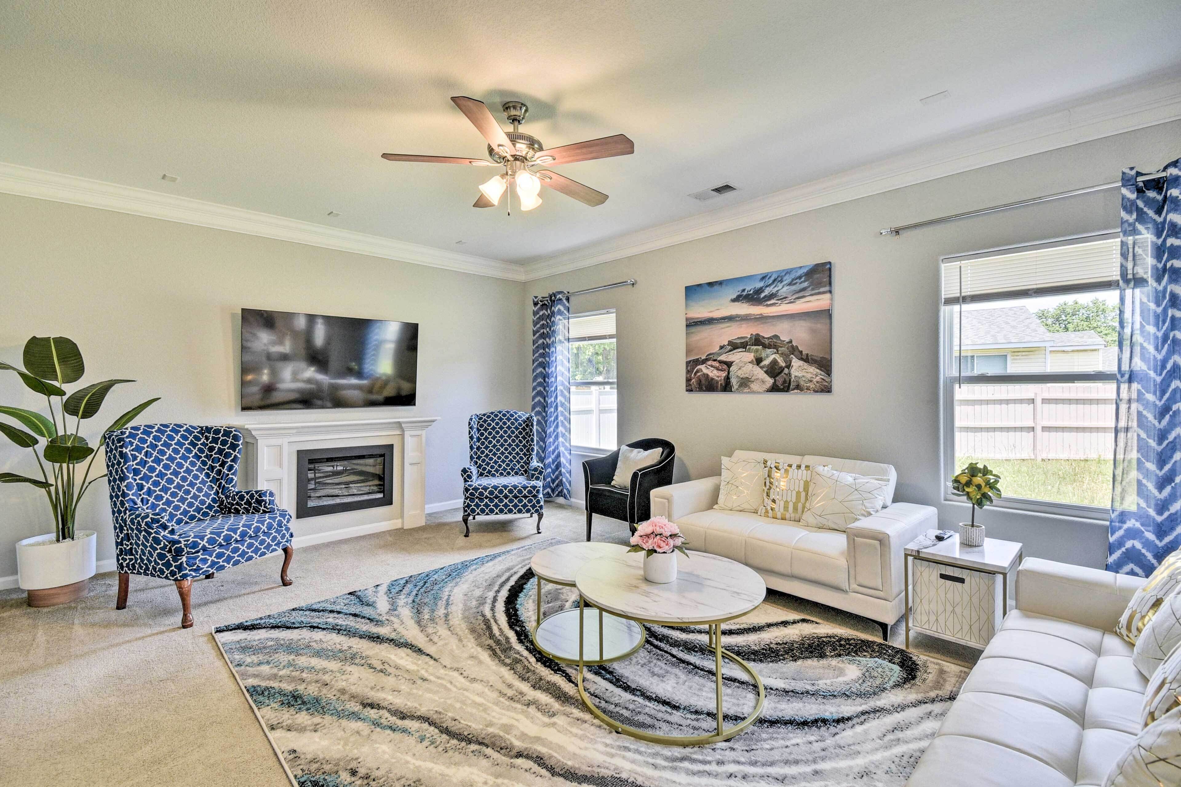 Spacious Norfolk Home w/ Yard ~ 1 Mi to Beach