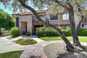 Exterior - Papago Park Pad (Tempe)