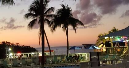 Relaxing Getaway Location to Explore the Keys
